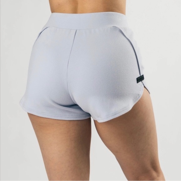 Alphalete Shorts - Picture 2 of 5